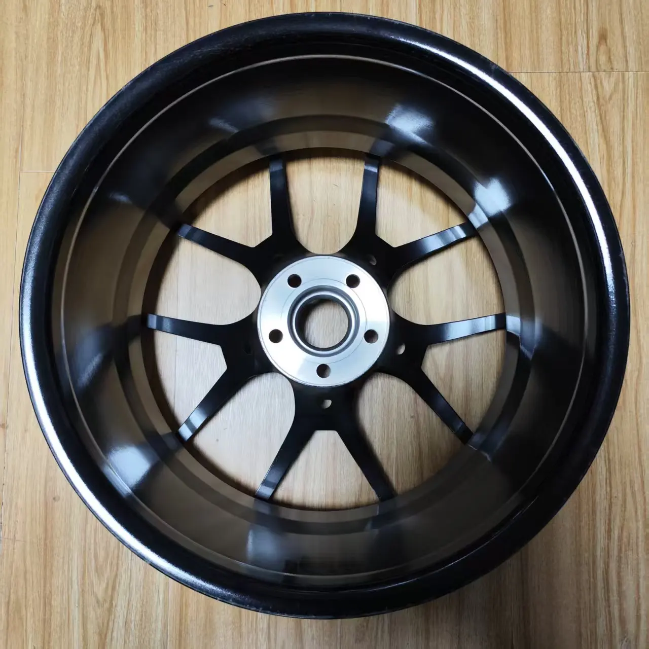 Cerchi in lega che forma il flusso da 16 17 18 19 pollici Ruote per auto da passeggeri durevoli ed eleganti di alta qualità