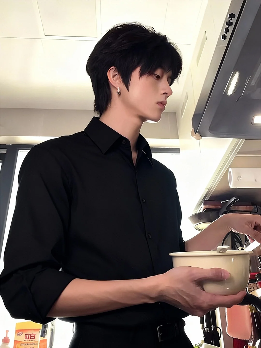 

Мужская осенне-зимняя повседневная внутренняя одежда Neapolitan Bla Long Sve с эффектом высококачественного материала, повседневная верхняя одежда Haome