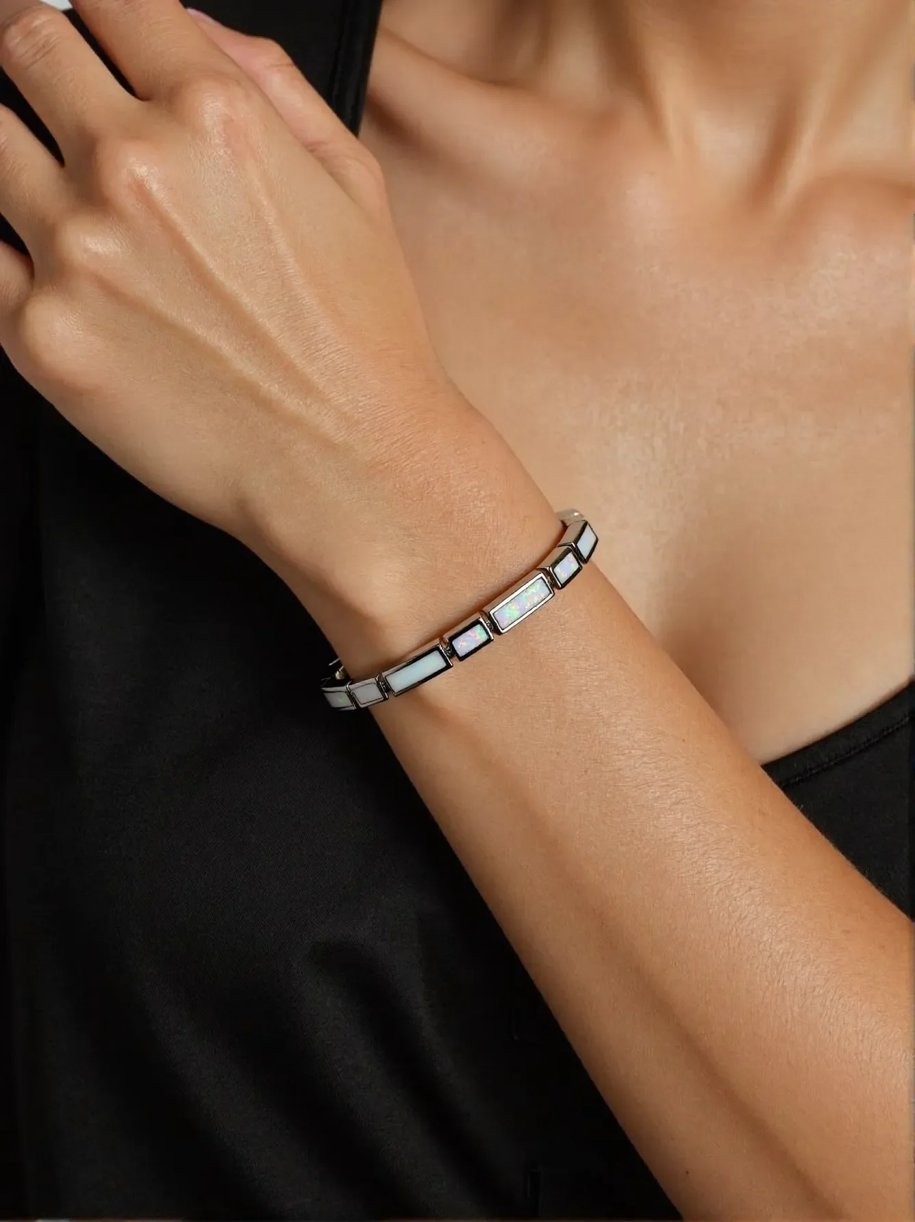 White Opal Charm Bracelets For Women Strip Shape Friendship Bracelets for Women Bijoux Wedding Jewelry Gifts for Girlfried