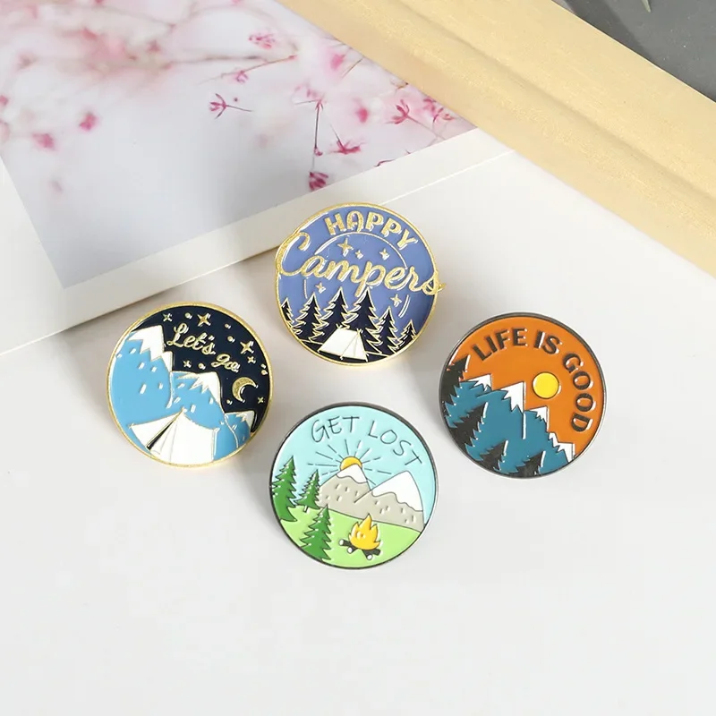 Cartoon Landscape Brooch Snow Mountain Pine Tree Pattern Round Metal Badge Wholesale Bag Pins for Backpacks Decorative Brooches