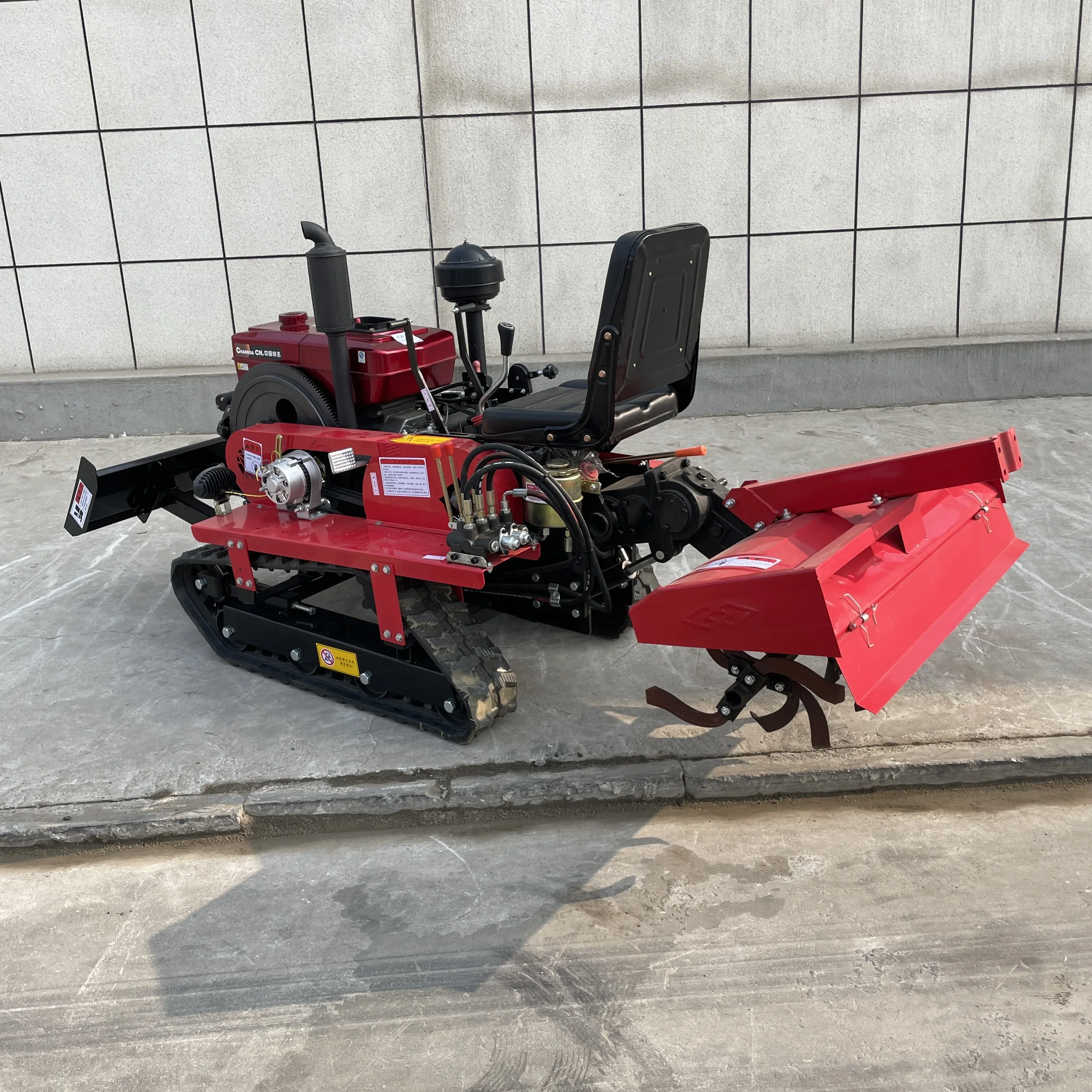 Micro-cultivator multi-functional crawler rotary cultivator high-horsepower tractor Agricultural cultivator water and drought