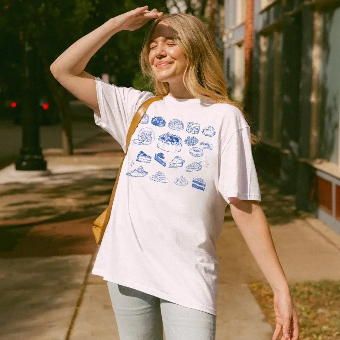 A Sweet Little Treat T-Shirt Vintage Cakes Lover Retro Blue Ink für Tooth