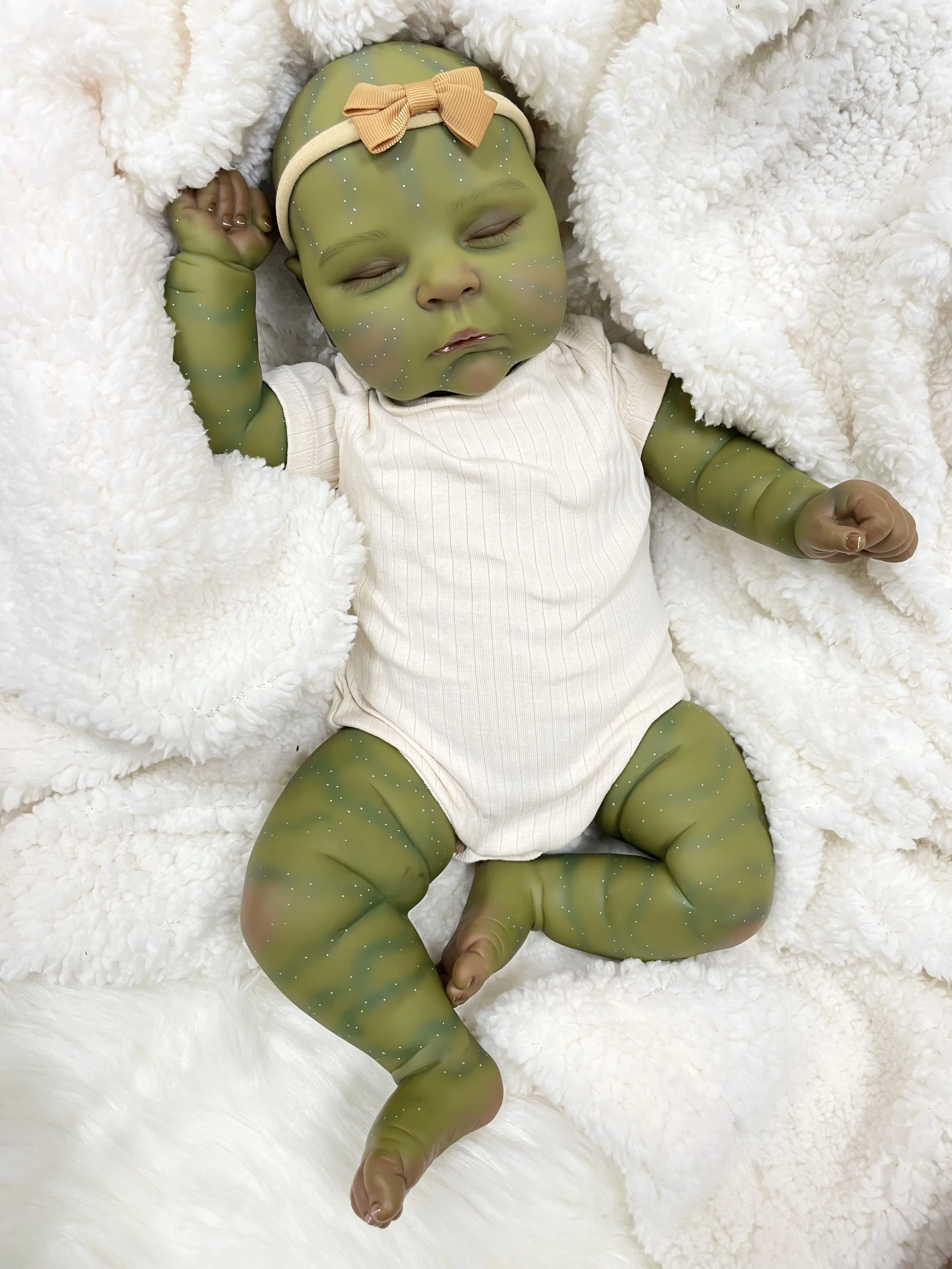 Cokela 48cm/19icnh New Green Skin Reborn Baby Dolls full body silicone doll baby dolls