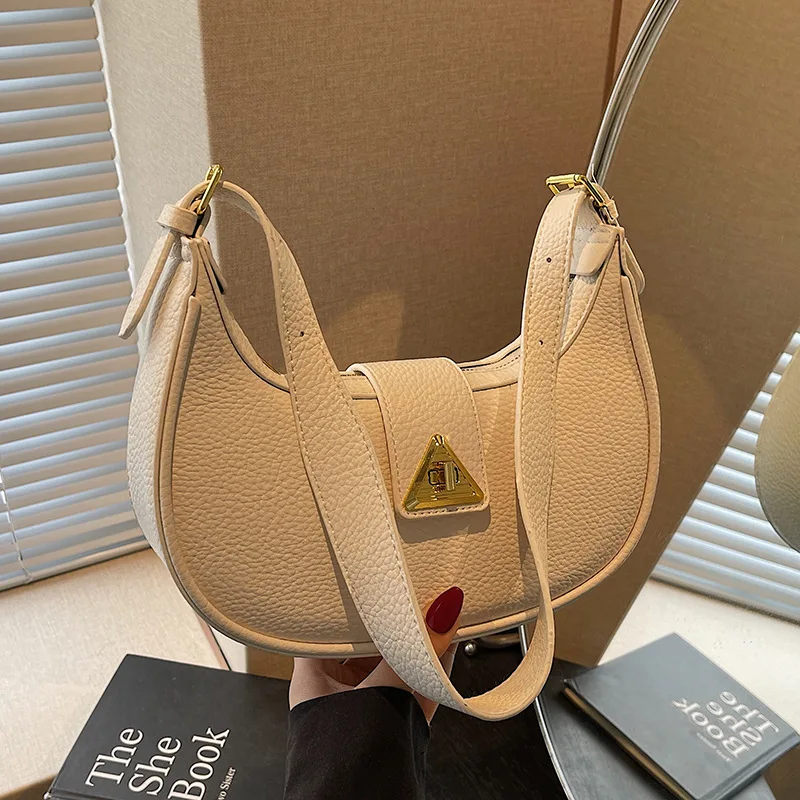 

2025 Retro Underarm Bag - Soft Quilted Crossbody Purse with Chain Strap, Elegant Work Tote for Women, Office & Party