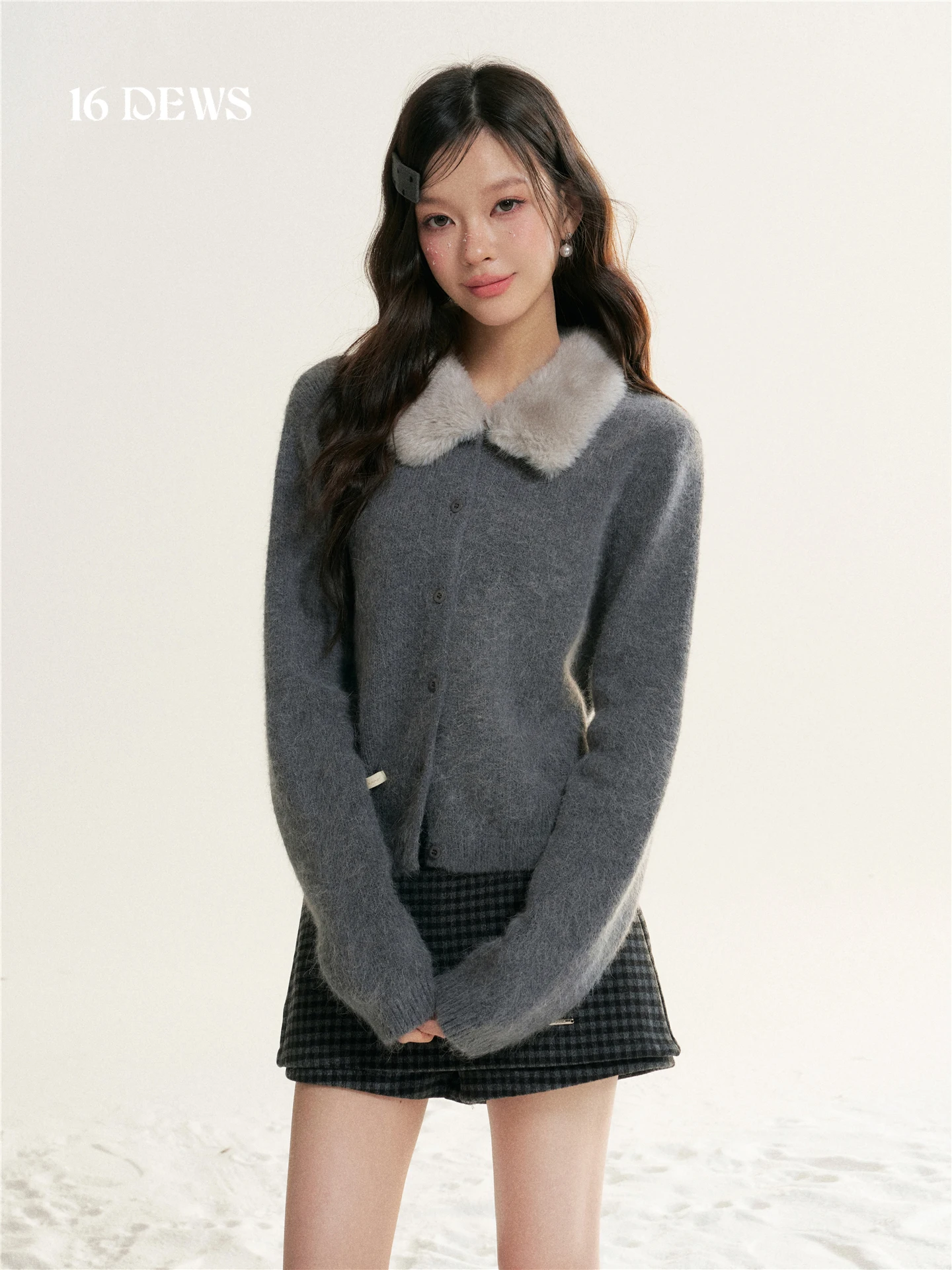 

16DEWS Grey Tone Initial Detachable Fur Collar Color Casual Knitted Sweater Cardigan Women's Fashion Spring Autumn