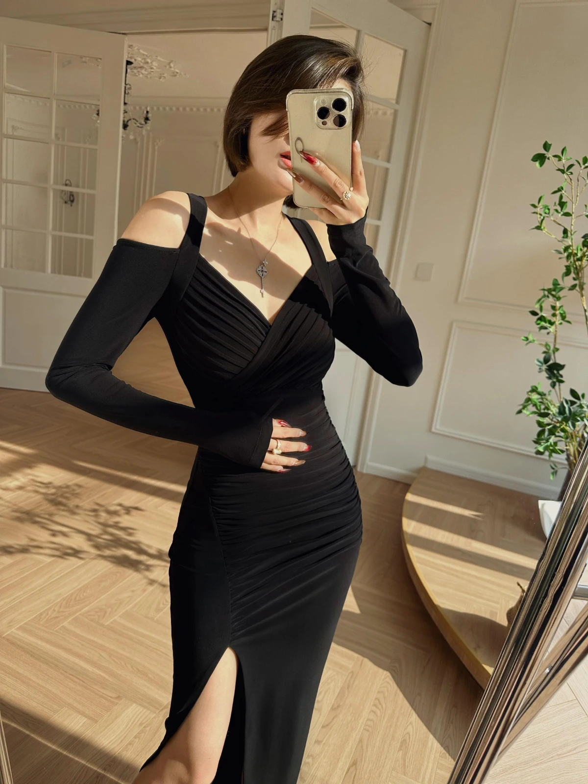 XULU オリジナル クリスタルリネン 無地 Vネック セクシー スリム ネライン ロングスリーブ ハイウエスト Aライン イブニングドレス