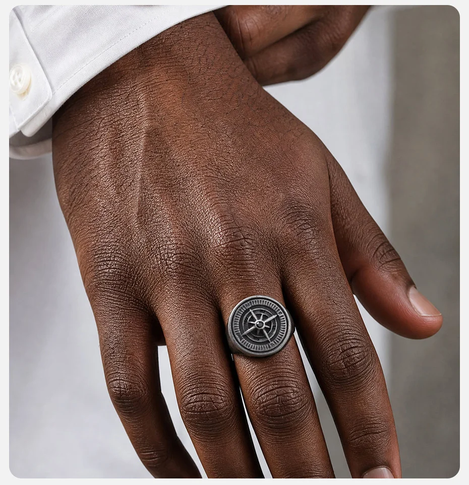 Vnox Herren-Siegelring aus Edelstahl im Antik-Look mit Kompass-Motiv, Vintage Punk Nautischer Navigationsring, Schmuck für den Alltag, Geschenk für Ihn – Detail 3