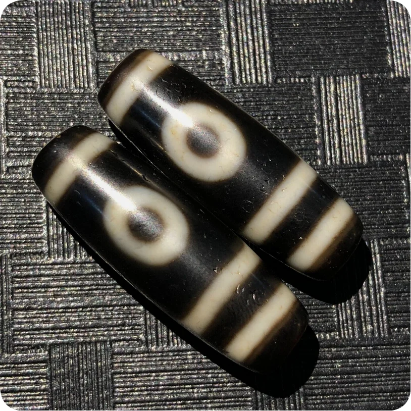 pair of Magical Tibetan Old Agate Ivory Color 2Eye Totem dZi Bead 12*35mm