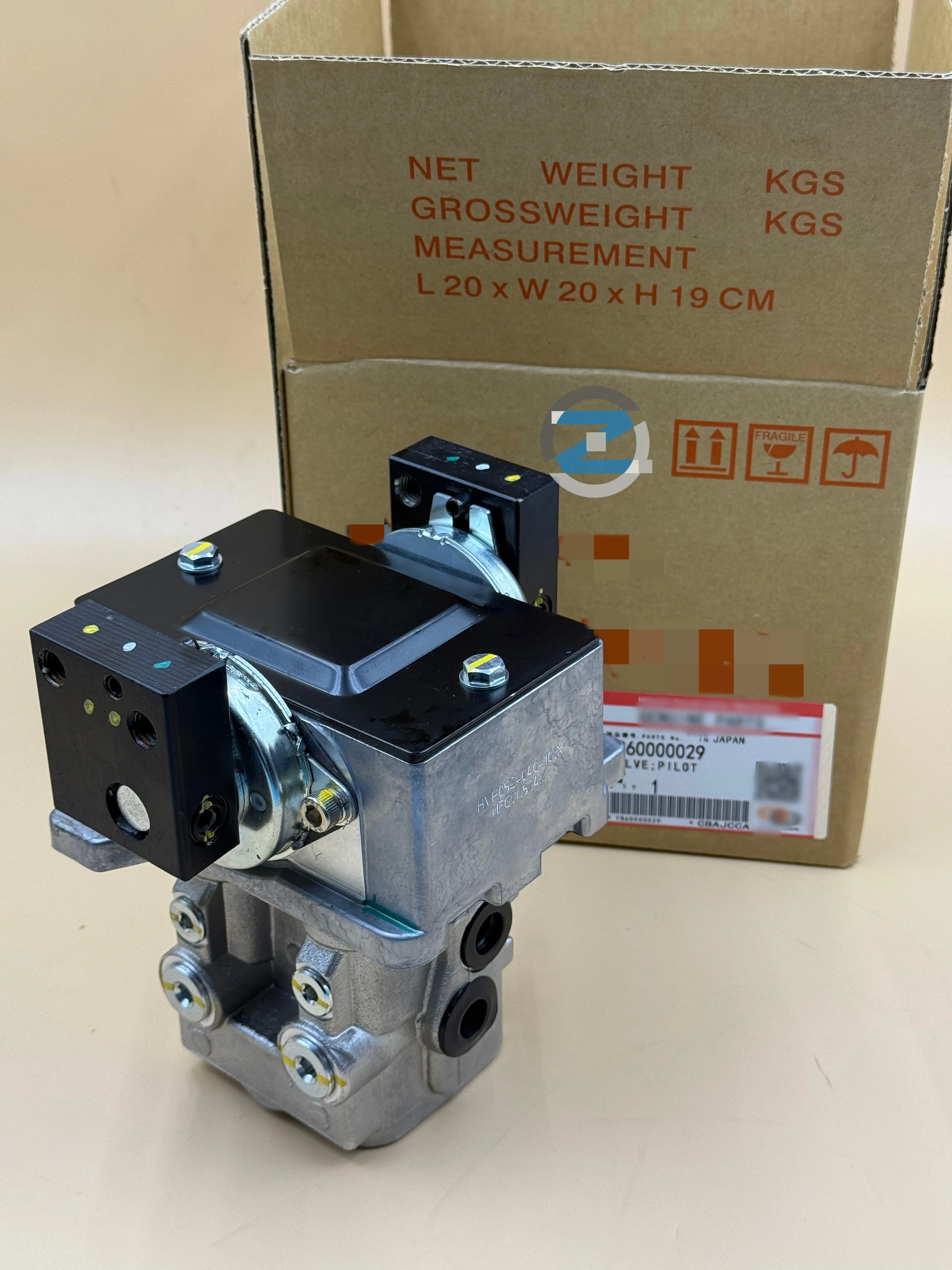 Excavator Hydraulic Parts YB60000029 YB60000033 Travel Pilot Valve for ZX-5A ZX-5G ZX210-5G ZX240-5A ZX470-5G ZXSeries Japan