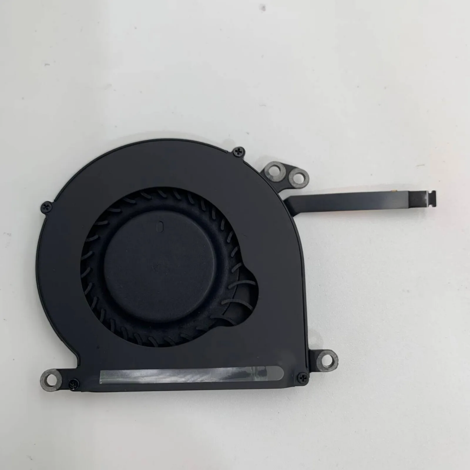 

Laptop CPU Cooling Fan for MacBook AIR 11.6" A1370 A1465 MC503 MC968 MD223 2012 2013 2014 2015 Air-cooled
