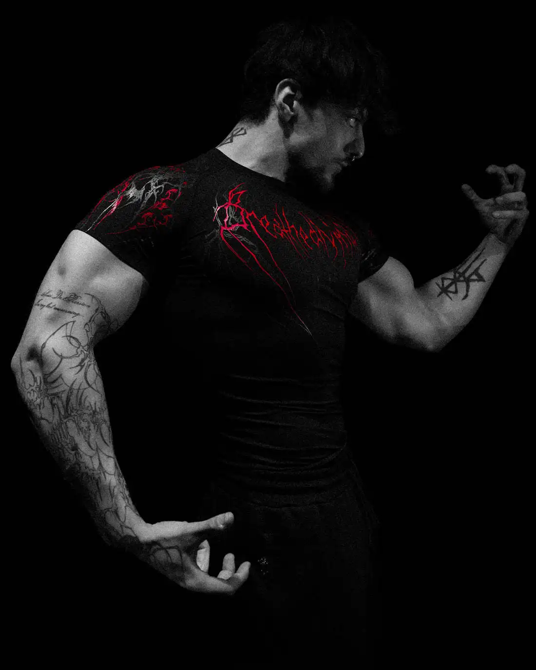 BREATHEDIVINITY タイトコンプレッションウェア フィットネススポーツT