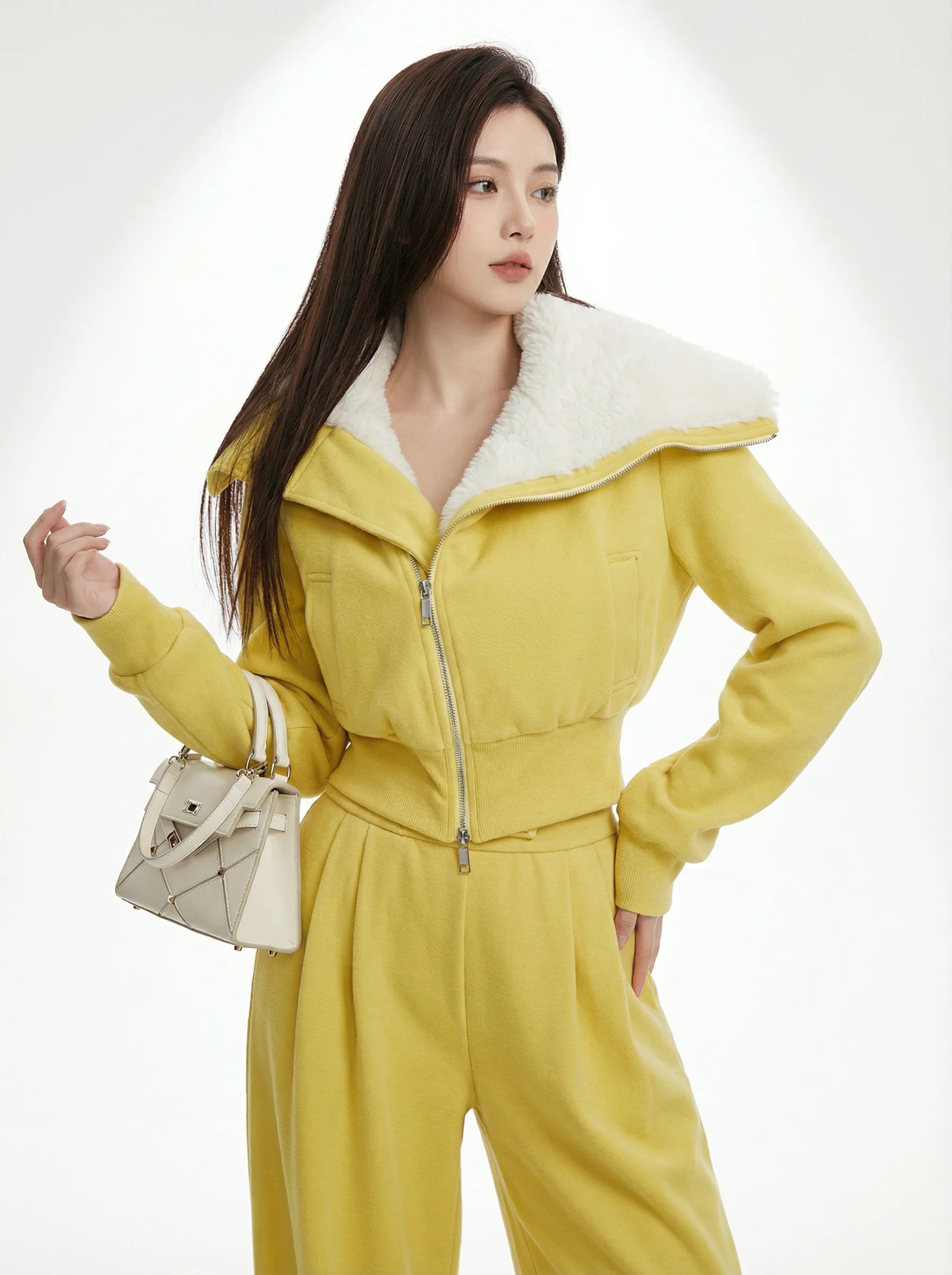 

Женский спортивный костюм из флиса: утепленный комплект из двух предметов с высокой талией, длинными рукавами и молнией, для зимы, повседневный