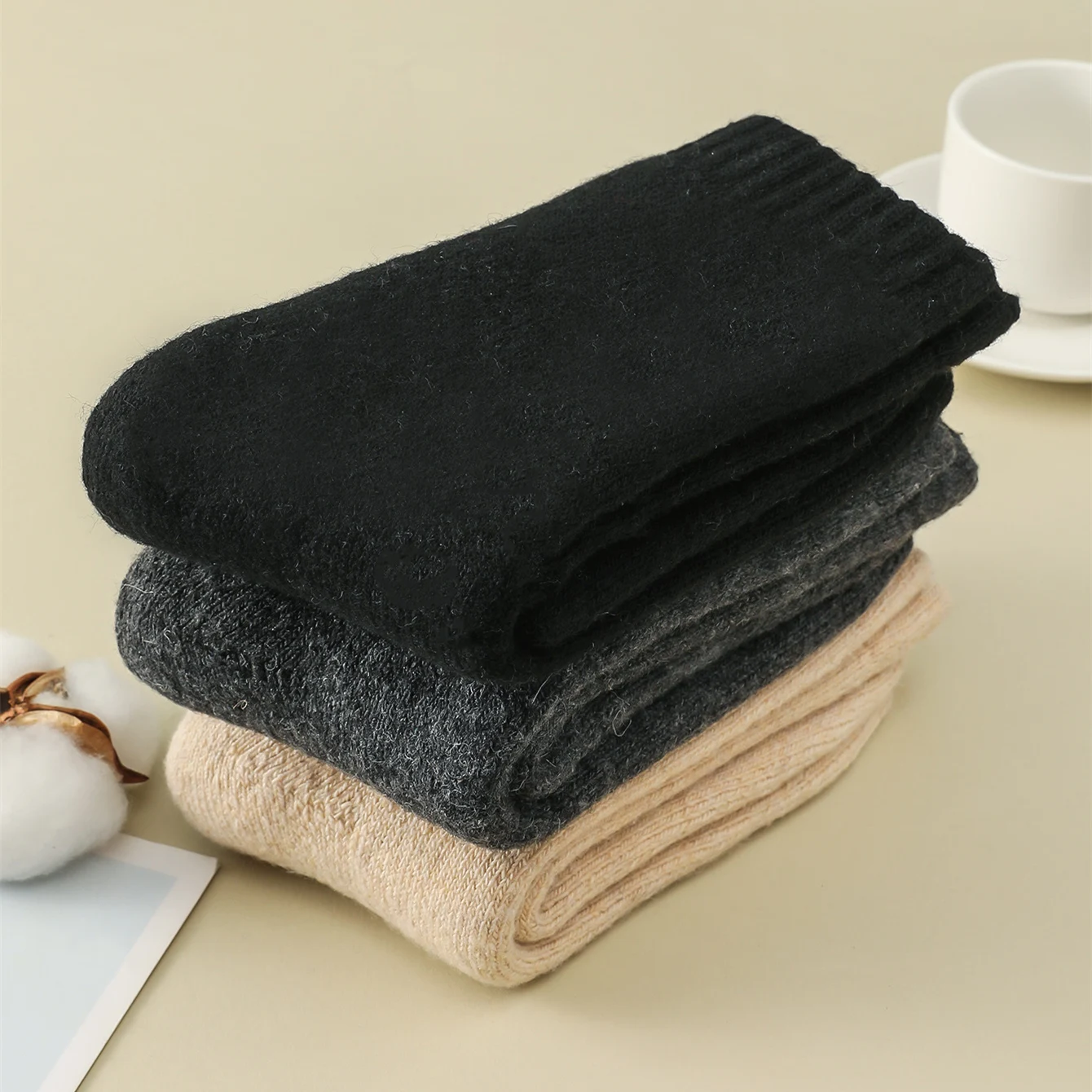 3 Pairs Men\'s Wool Socks Autumn Winter Thicken Warm Socks Solid Mid-Tube Thermal Towel Socks, Can Be Worn At Minus 40 Degrees