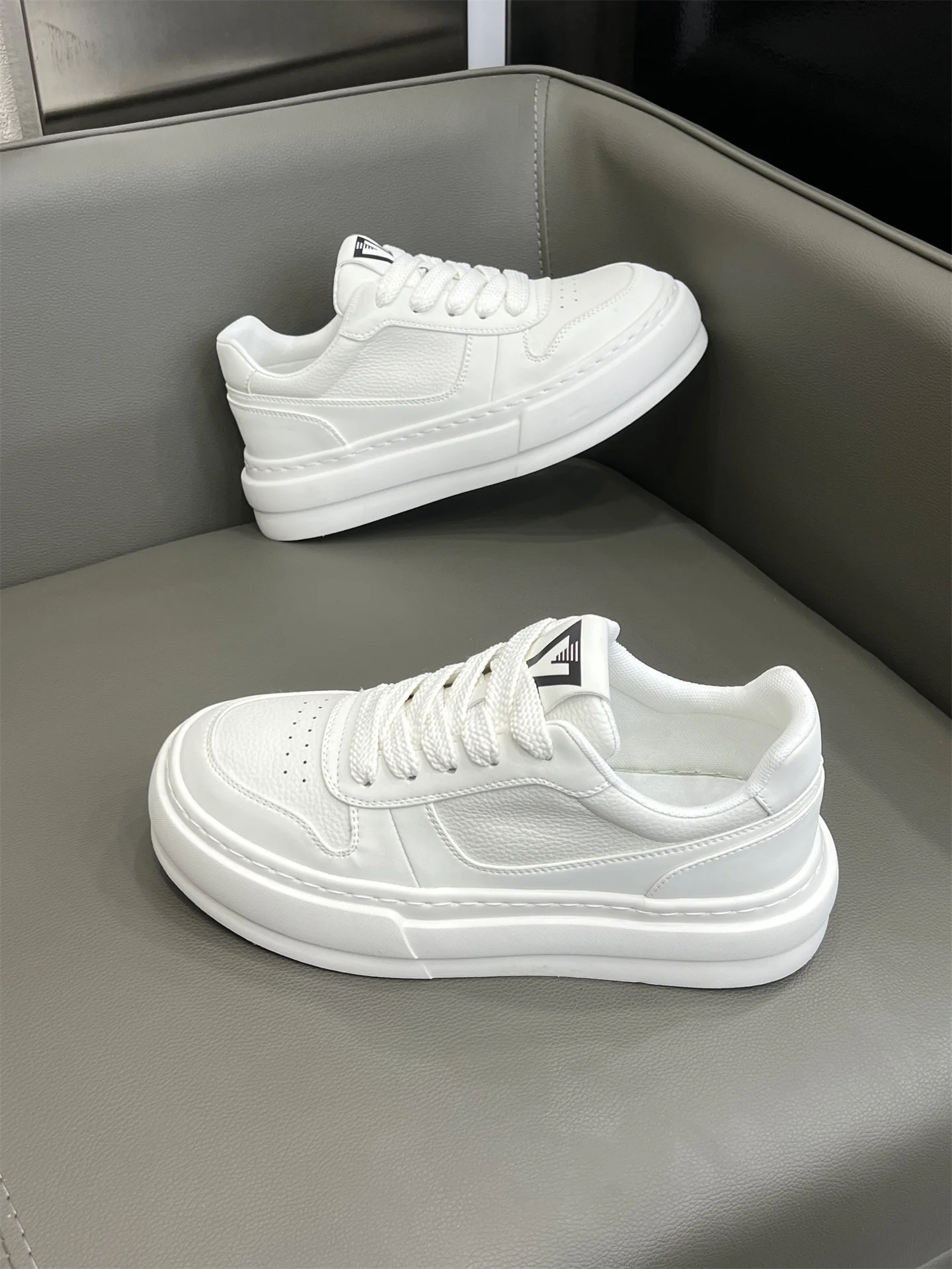 scarpe-casual-basse-da-uomo-traspiranti-primavera-2026-sneakers-sportive-leggere-con-suola-morbida-versatili-comode-e-alla-moda