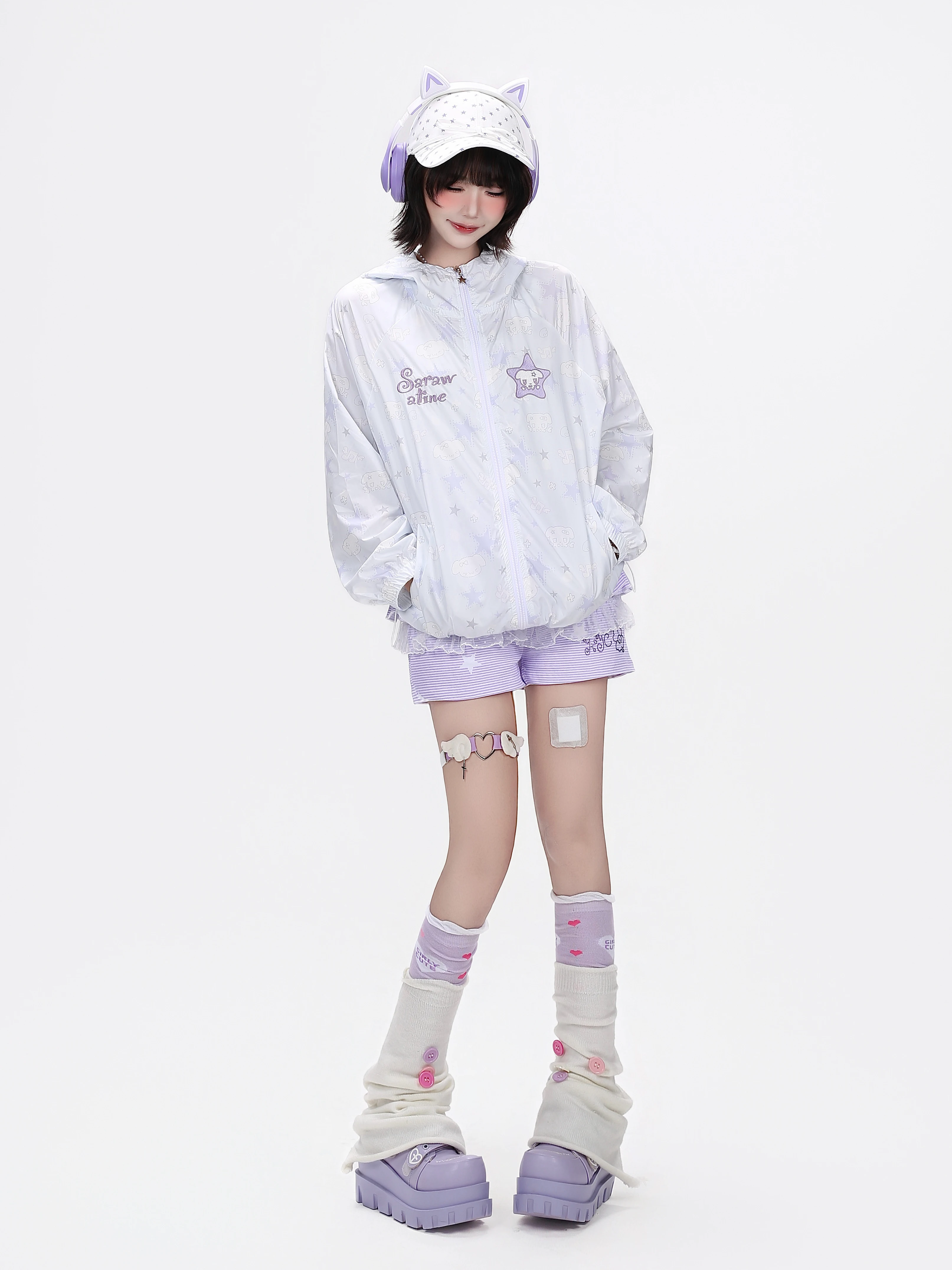 Crazygirl Summer UPF50 Lightweight Loose Star Print Hooded Women's Top Outerwear Casual Style Long Sleeve Zipper Closure