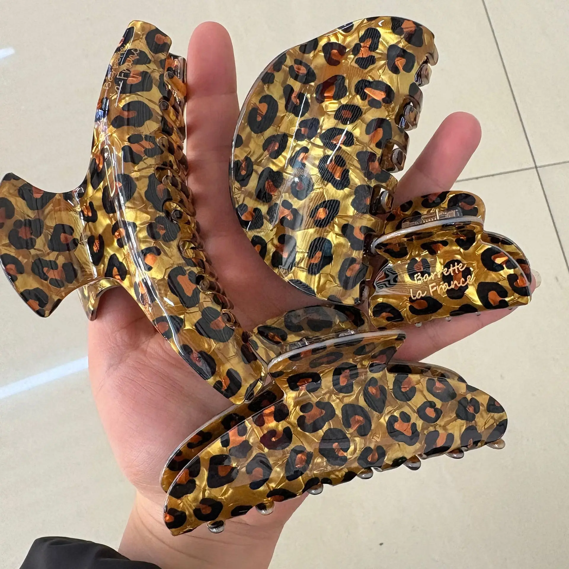 Hair Claw Clip Resin Leopard Pattern Gold Stamp for Heavy Hair Updo Back Styling Sturdy Chic Everyday Headwear Women