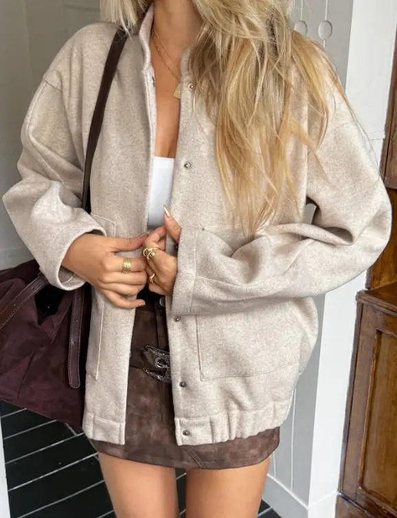 

Autumn and Winter Vacation Casual Solid Color Long Sleeved Jacket Round Neck Casual Simple Loose Button Long Sleeved Jacket