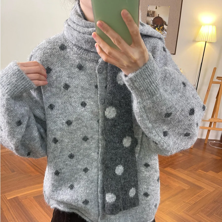 

Autumn Winter New Style Comfortable Casual Fashion Soft Polka Dot Knitted Sweater Coat Women's Loose Slimming Cardigan Scarf