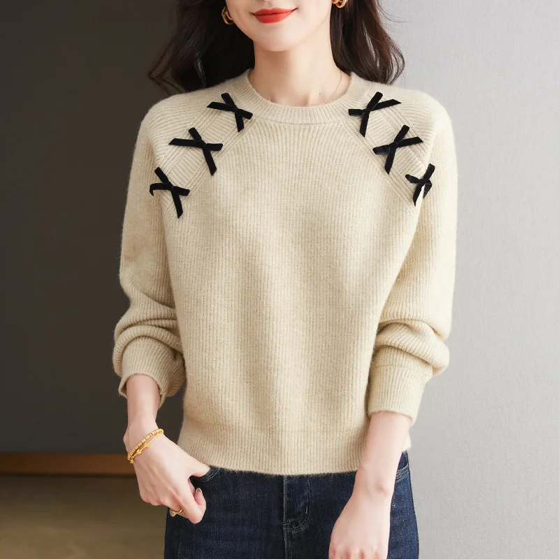 

Round Neck Knitted Base Layer Women Autumn Winter Short Style Inner Wear Sweater Bowknot New Style Fashionable Raglan Sleeve Top