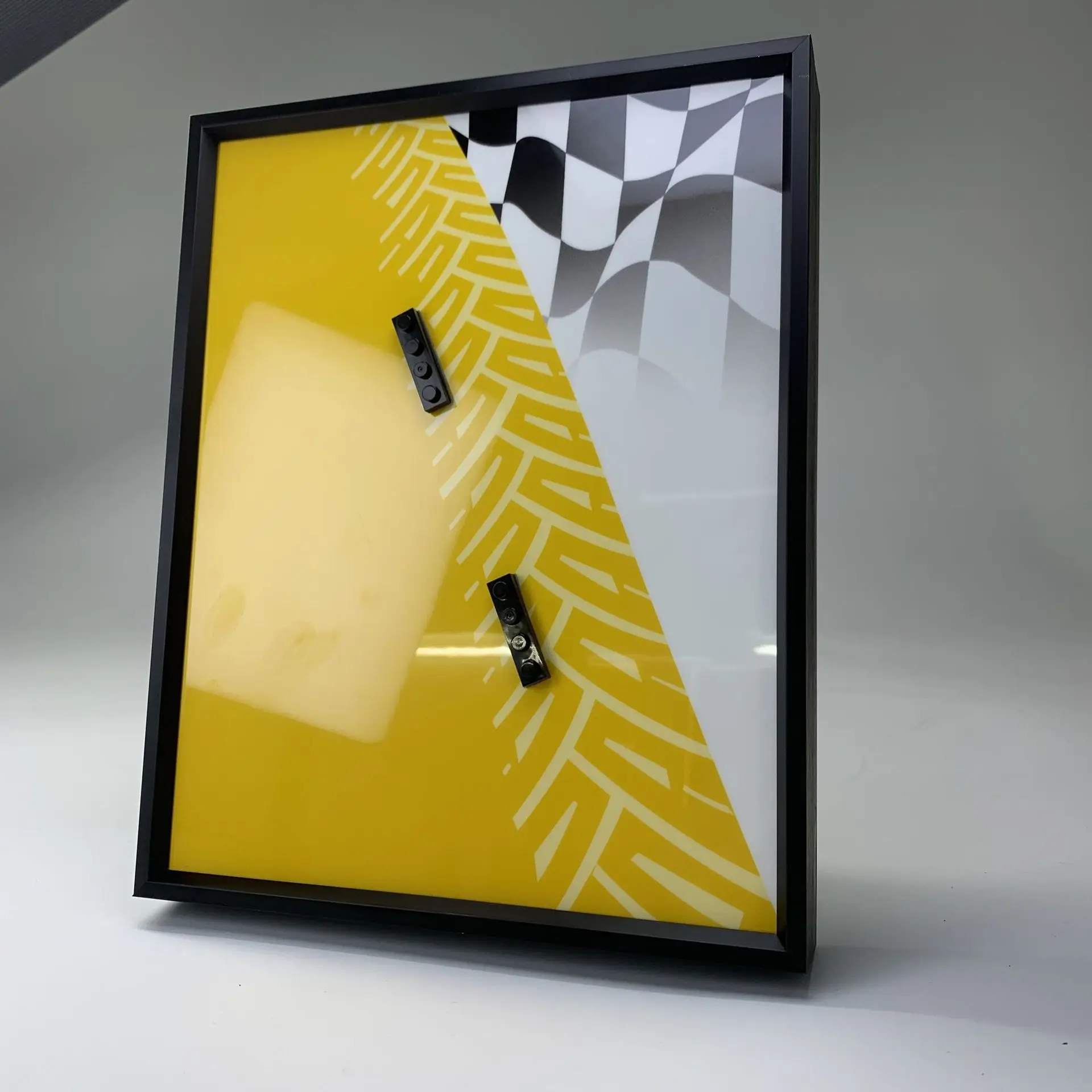 Driedimensionaal fotolijst, metalen frame + houten basis voor sportwagenbouwstenen op schaal 1:32, racespeelgoed met kleine deeltjes