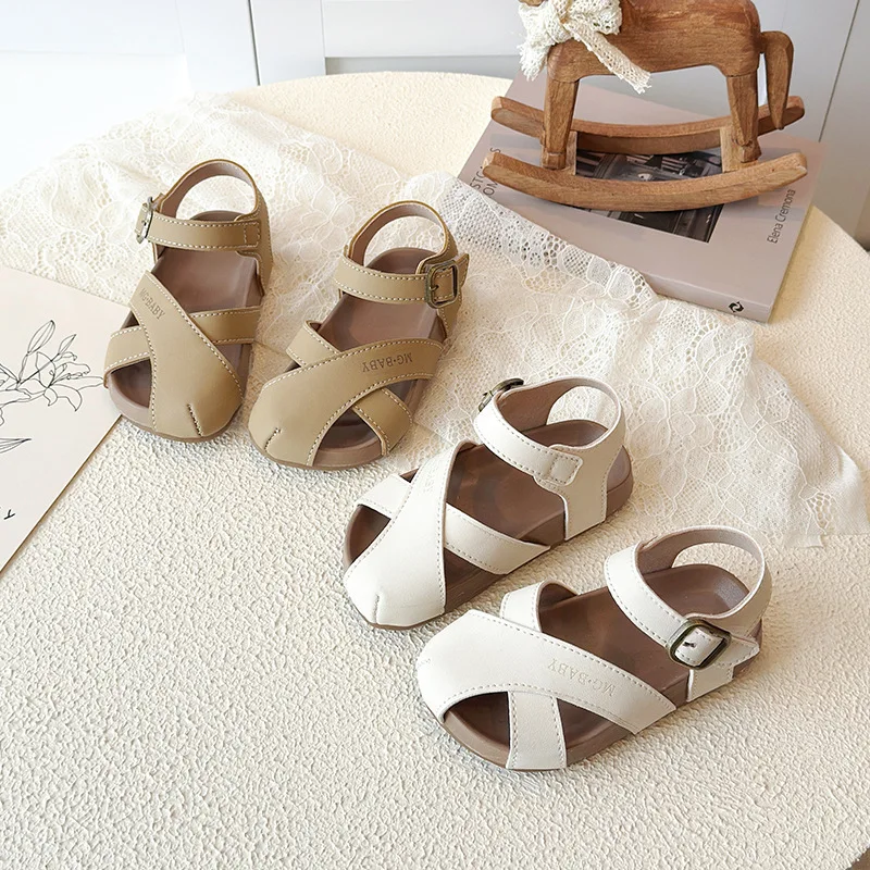 

Summer New Children's Hollow Sandals Girl Casual Wind Closed Toe Beach Shoes Baby Shoes