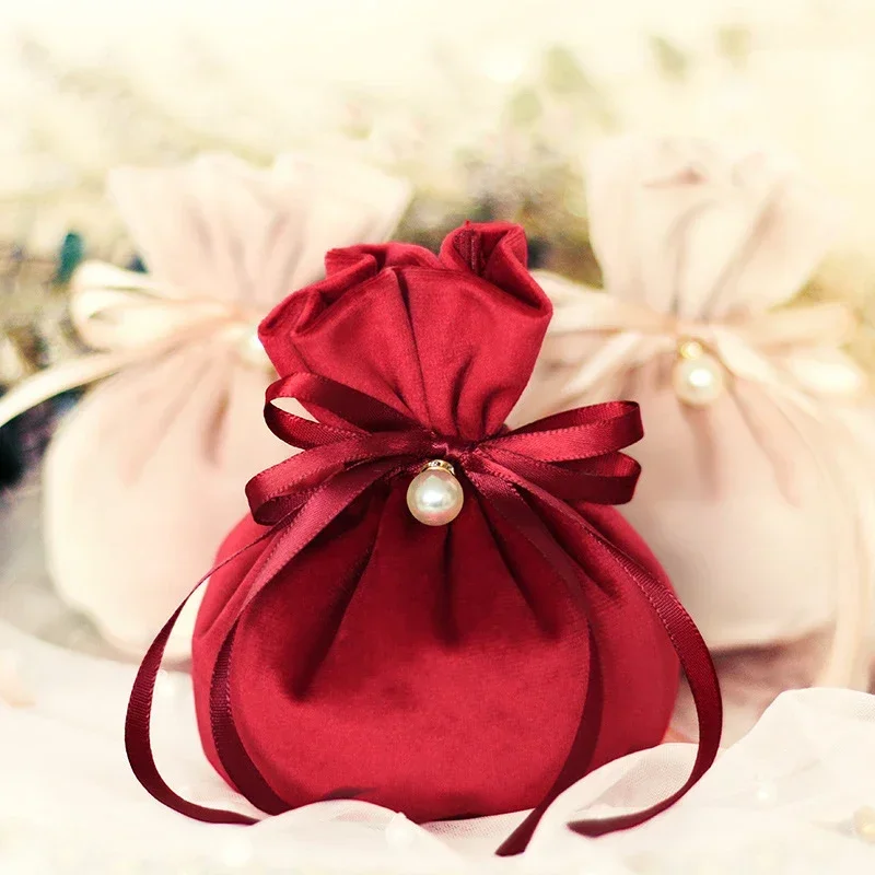 

5/10pc Velvet Yarn Wedding Candy Gift Bags with Pearl Europe Chocolate Package Bag Wedding Christmas Velvet Drawstring Candy Bag