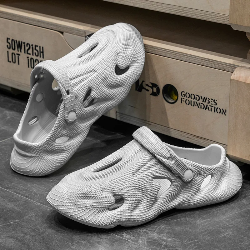 Coconut hole shoes men wear new slippers in summer men's outdoor non-slip bag head beach shoes cool slippers women view 5