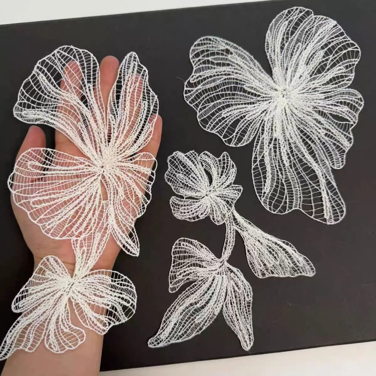 3 Stück/Set Hochwertige weiße Spitzenblumen-Applikation zum Aufnähen, DIY Hochzeitskleid-Accessoires