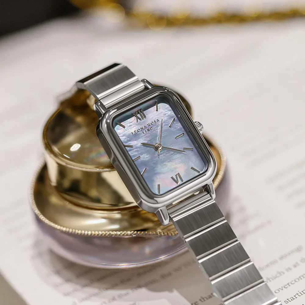 Orologio da polso da donna con quadrante in perla blu di lusso di moda da donna orologio da donna Casual in acciaio inossidabile pieno semplice orologio da donna piccolo