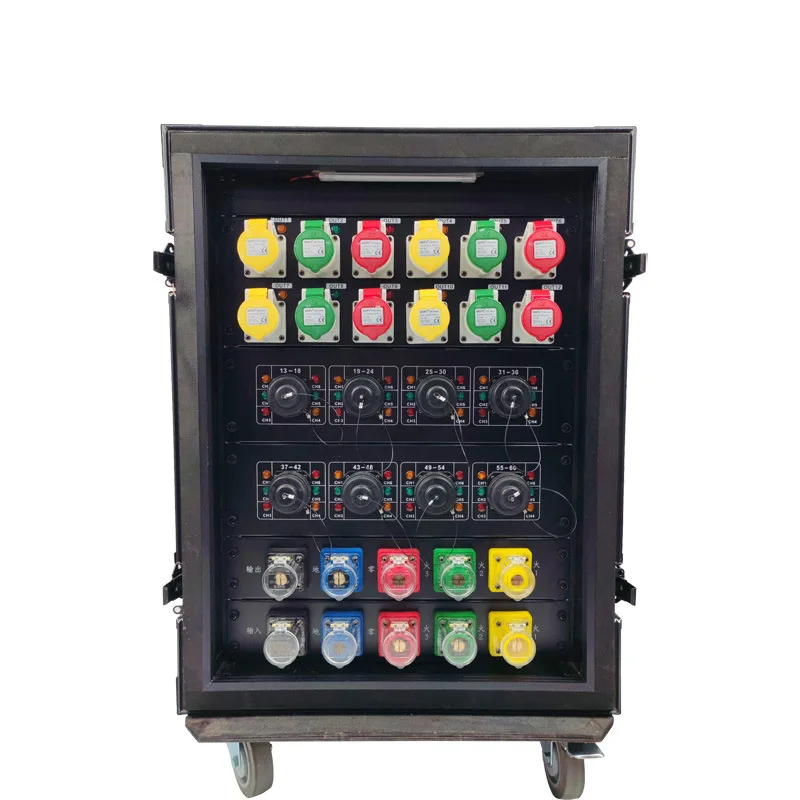 

60-канальный распределительный центр питания с разъемами Camlock, Socapex и 3-контактным выходом 16А для сценического осветительного оборудования