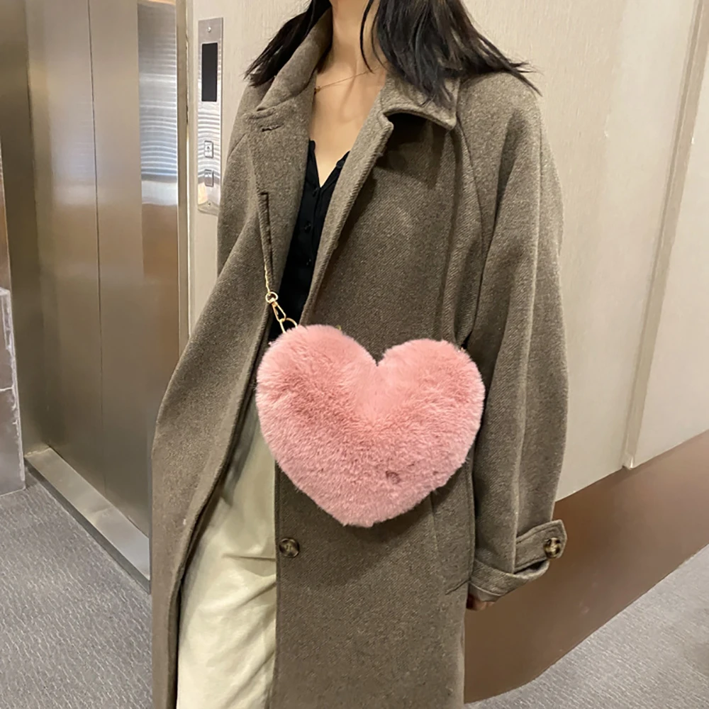 Simple Women Heart Shaped Handbags Cute Kawaii Faux Fur Crossbody Bags Wallet Purse Plush Chain Shoulder Bags Lady Handbag Gifts