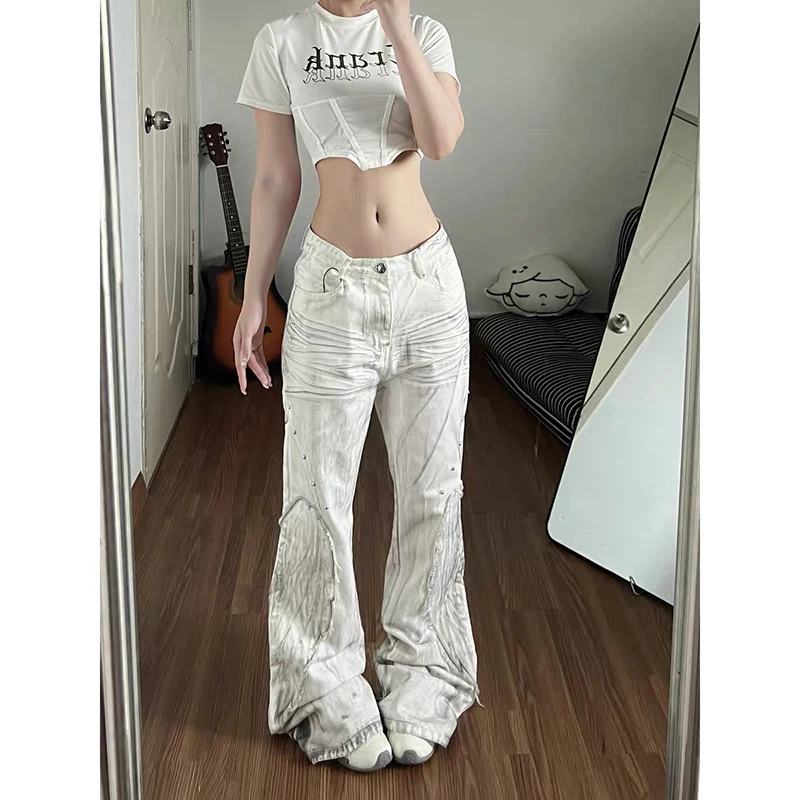 YIBASHU Women's Flare Jeans White Academia Baggy Denim Pants Goblin Core Goth Abi Rivet Jeans Designer Jeans Grunge Punk 2000s
