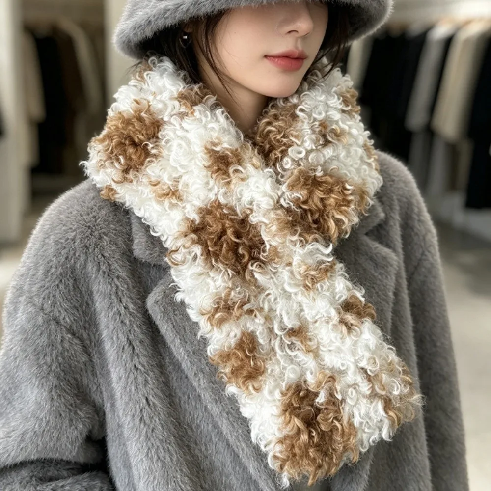 Lockiger Textur-Magnetischer Halstuch mit Fleckmuster, Dicker Lockiger Fleece-Kragen, Premium-Qualität, Winddichter Kunstfell-Schal – Detail 8