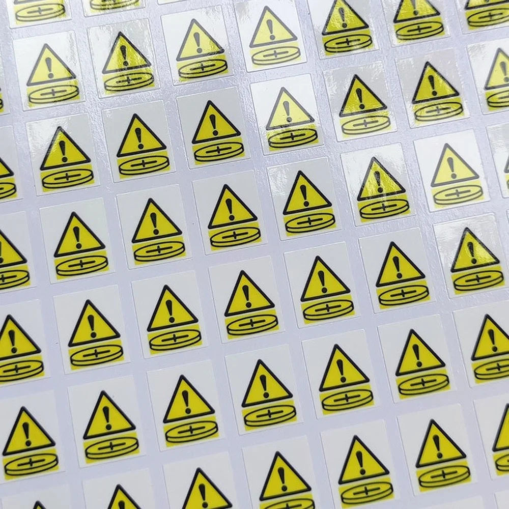 Button Battery Hazard Awareness Sticker Square Adhesive PVC Label Eco Friendly Colored Sign For Professional Shipping Compliance