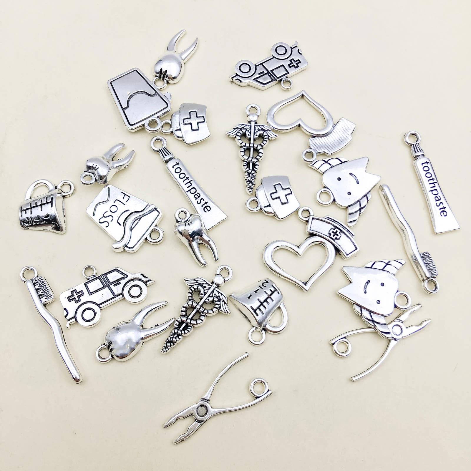 24pcs/Set Randomly Mix Zinc Alloy Antique Silvery Toothbrushing Tool Series Charms Pendants For Jewelry Making DIY Necklace