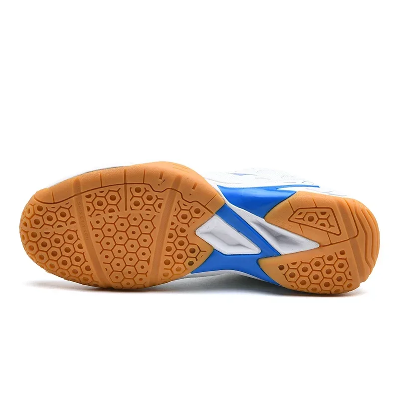 Sepatu Tenis untuk Pria Sepatu Bulu Tangkis Wanita Gym Tenis Olahraga Luar Ruangan Sejuk Kualitas Tinggi Sepatu Bola Voli Uniseks Ukuran Besar