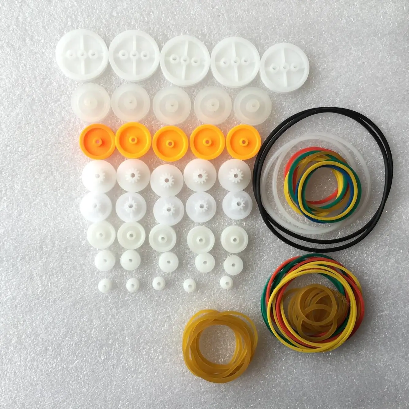 

Pulley combination bag, rubber drive belt, rubber band, plastic pulley block, model accessories small pulley