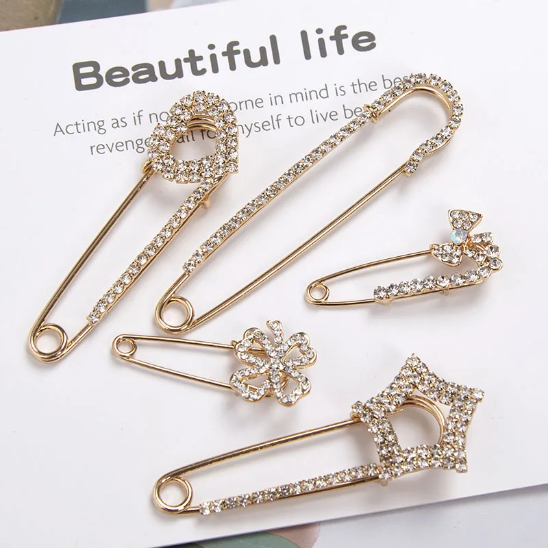 Simple Trendy Popular Rhinestone Decoration Buckle Pin Brooches Women Cardigan Coat Sweater Costume Safety Pins Accessories Gift