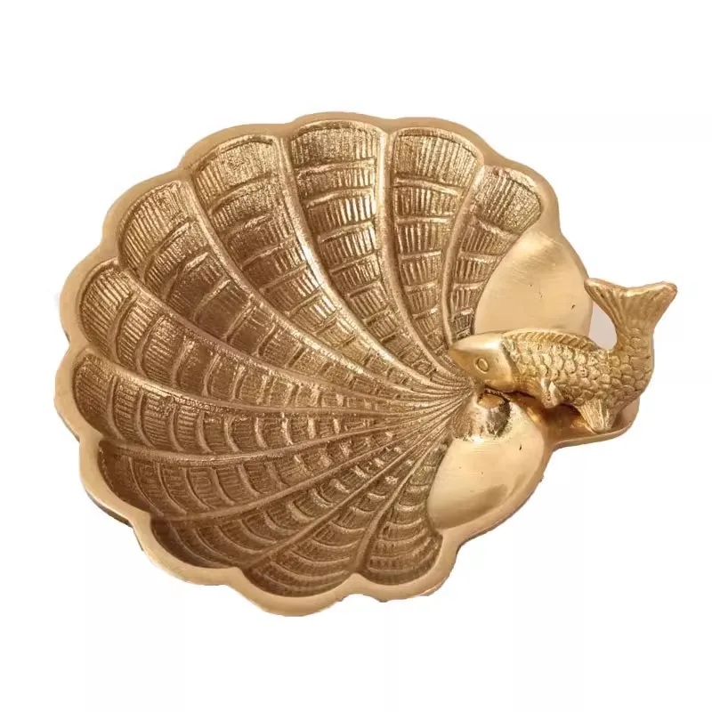 

Brass engraved storage plate, light luxury jewelry, candy plate, fish decorative ornaments every year