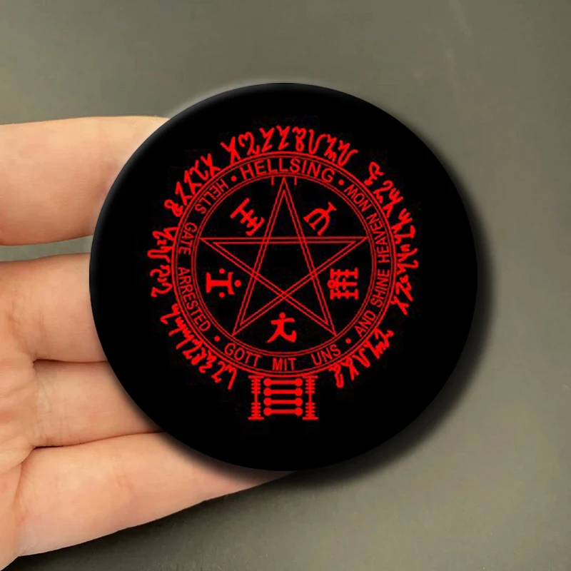 Horror Anime Hellsing Ultimate Pins Template Round Brooch on Backpack Cartoon Character Alucard Badge Clothes Accessories Gifts