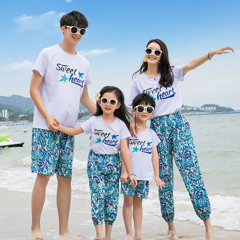 

Family Matching Outfits Summer Plus Size Mother Daughter Father Son Panda Two-piece T-shirts + Shorts Matching Couple Outfits