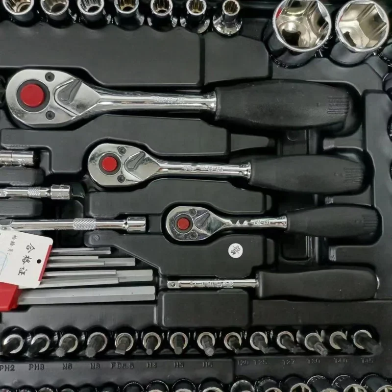 ใหม่ Multi-sppecification ratchet spanner ฮาร์ดแวร์รถซ่อมชุดเครื่องมือจุดช่างเครื่องมือฮาร์ดแวร์ซ่อมรถยนต์ 121 ชิ้นเครื่องมือ s