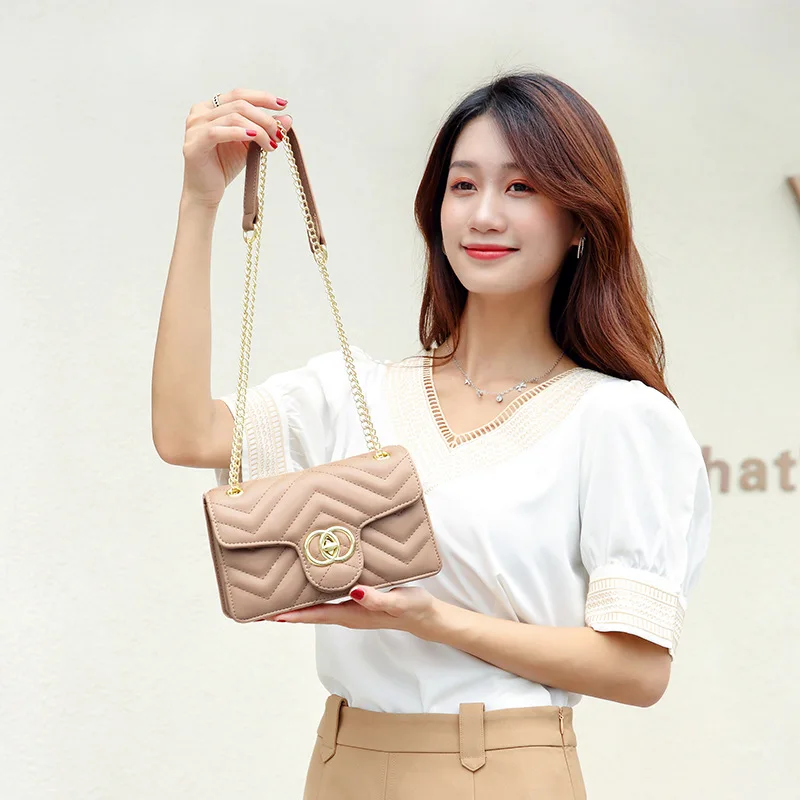 Luxury PU Women\'s Bag 2023 New Chain Rhombus Small Square Bag Women\'s Commuting Large Capacity Single Shoulder Crossbody Bag