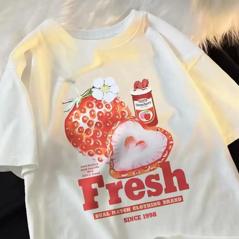Fresh Strawberry American Retro Creative Printed Short Sleeved T-shirt Men Women Trendy Brand Loose Versatile Half Sleeved Shirt
