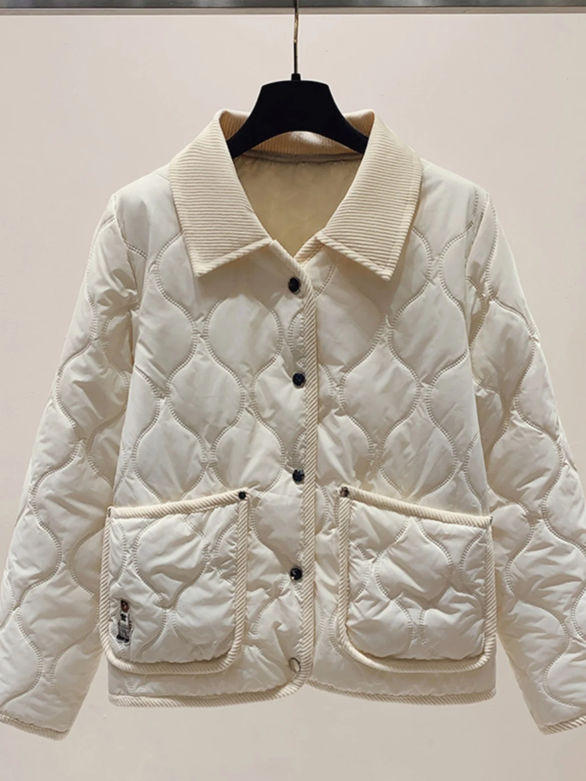 韓国スタイルインクマ刺繍ダイヤモンドパターンコットンジャケット女性の秋冬新緩い暖かいショートコットンコート