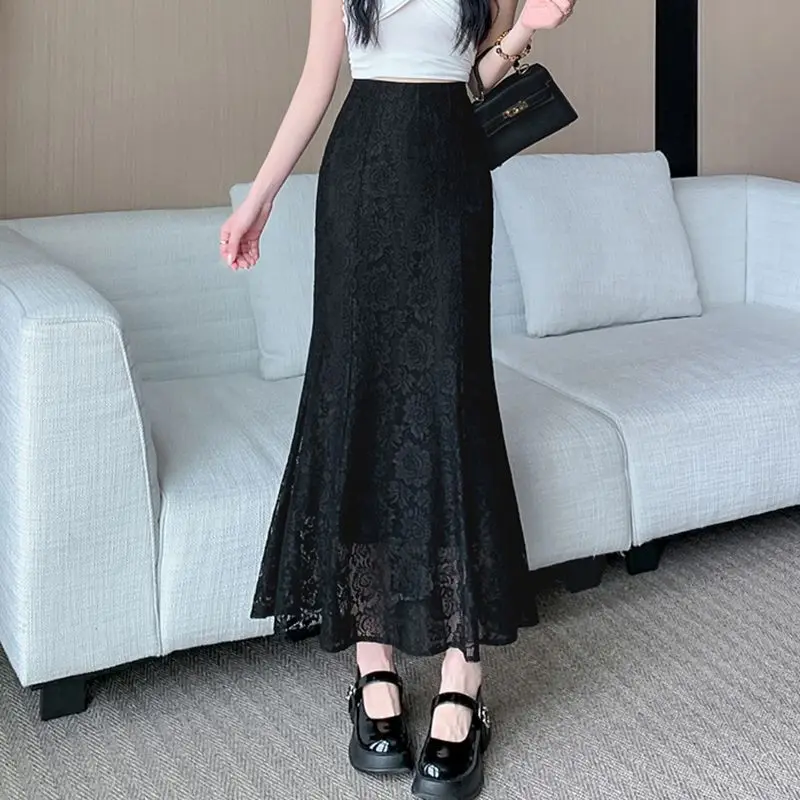 Elegant Women's Ankle Length Mermaid Skirt With Lace Detailing For Office Wear