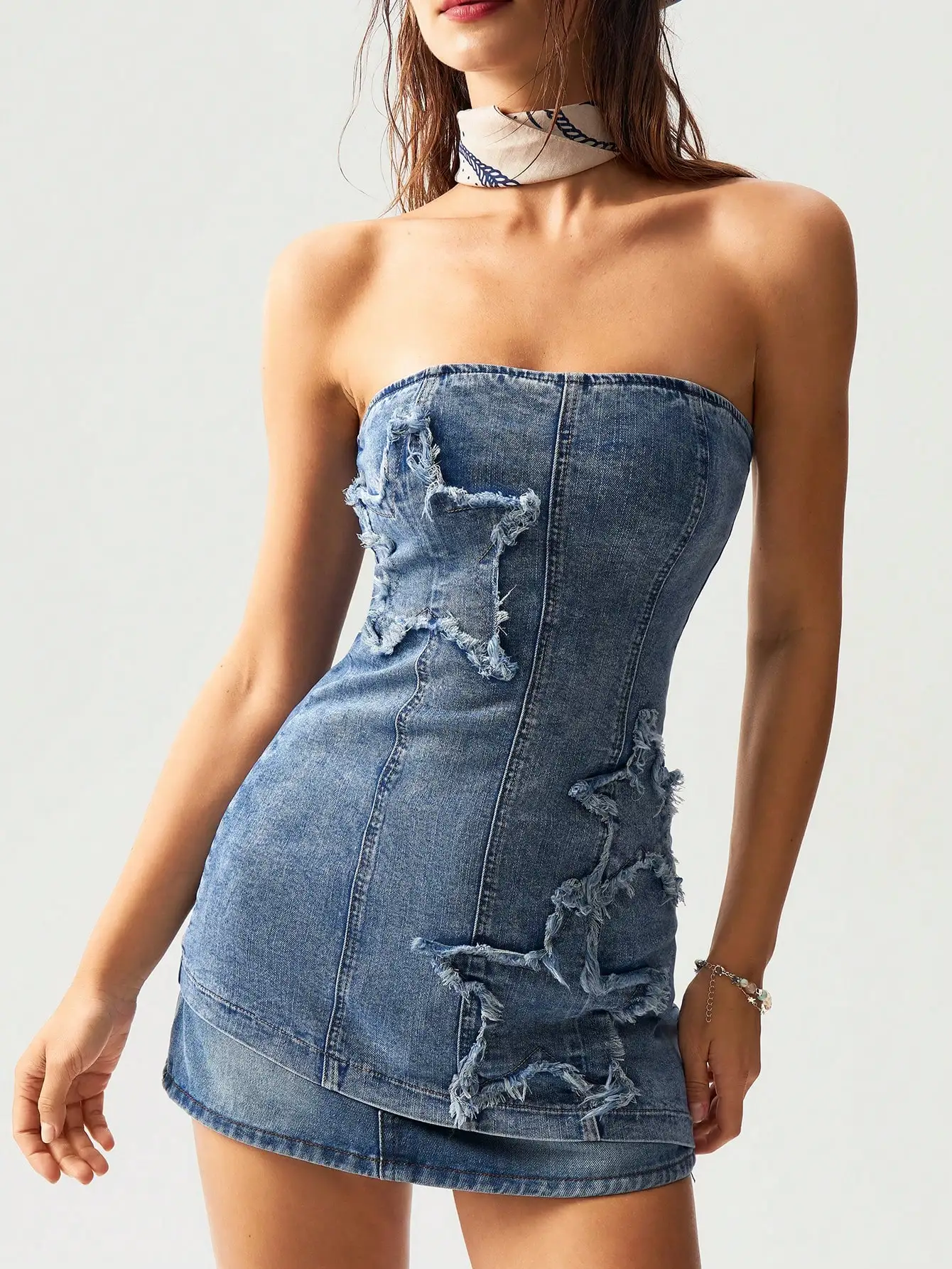 

Y2K style high waisted denim crop top for women in summer new design sexy and stylish irregular cut highly alluring top