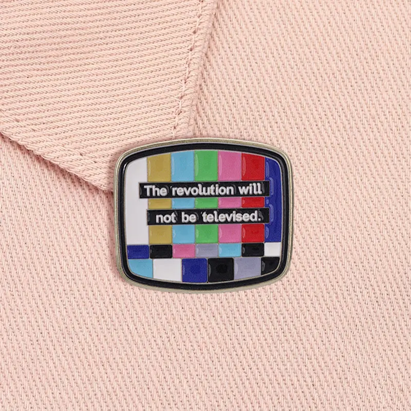 Retro TV Gesammelt Emaille Pins Benutzerdefinierte Horror Anime Film Metall Brosche Revers Abzeichen Kleidung Rucksack Halloween Punk Schmuck Geschenk – Detail 7
