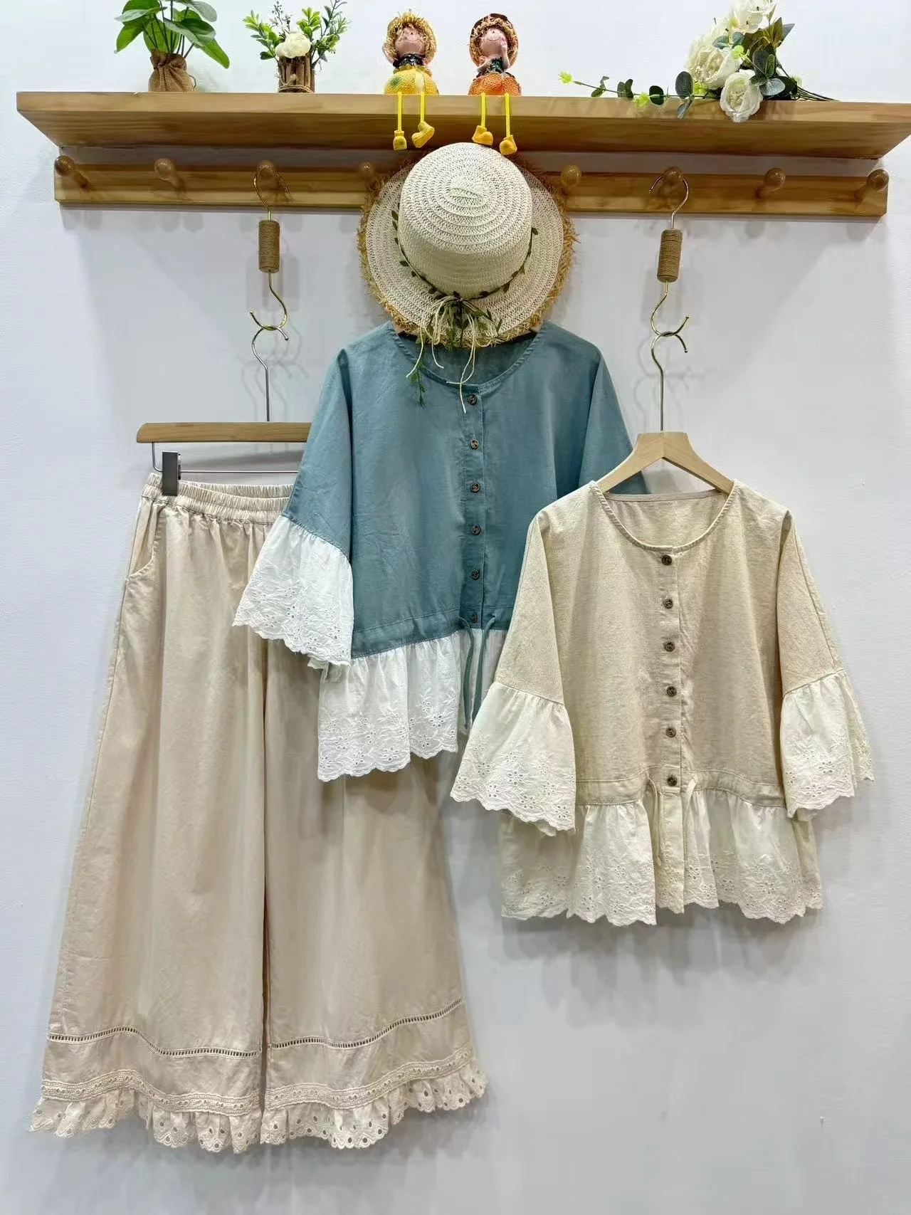 

Женская одежда среднего возраста 2021, синие, бежевые кружевные лоскутные рубашки и блузки в японском стиле для женщин, хлопковые винтажные топы