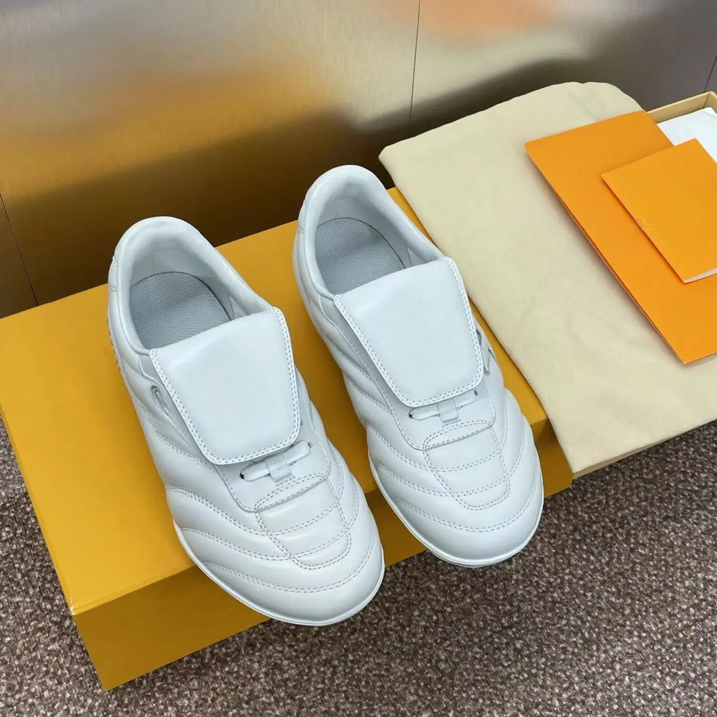 Unisex Fold Flap White Leather Casual Sneakers Low Top Fashion Trainers